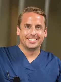Dr. Jens Vanbiervliet, Heupchirurg, Ieper bij European Hip Center — Hub Ieper