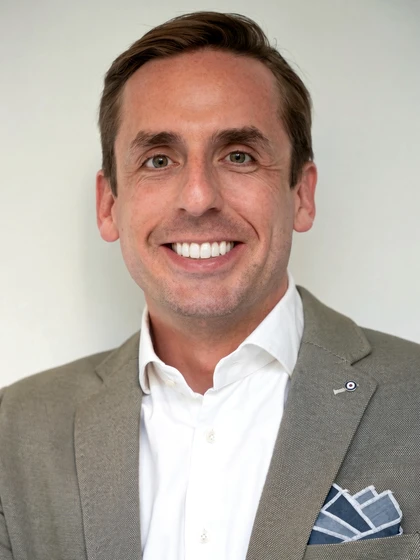 Dr. Jens Vanbiervliet, Heupchirurg, Ieper bij European Hip Center — Hub Ieper